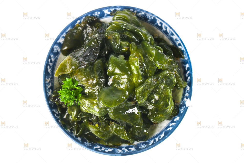 盘子里装着雷公菌