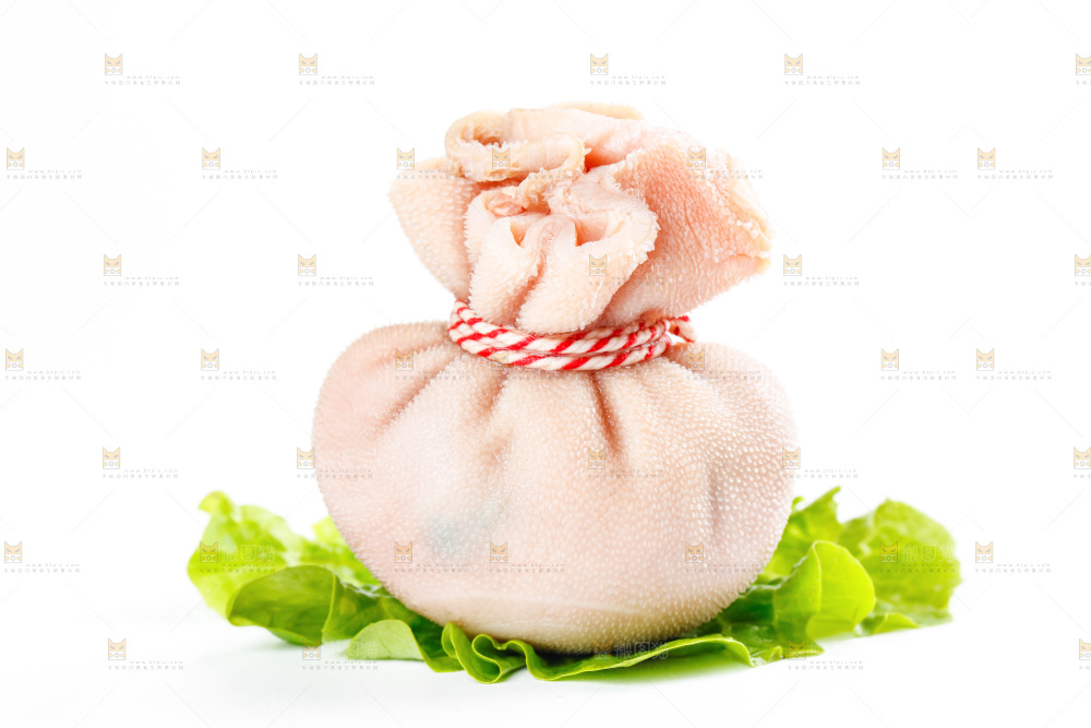 白底上的肚包肉