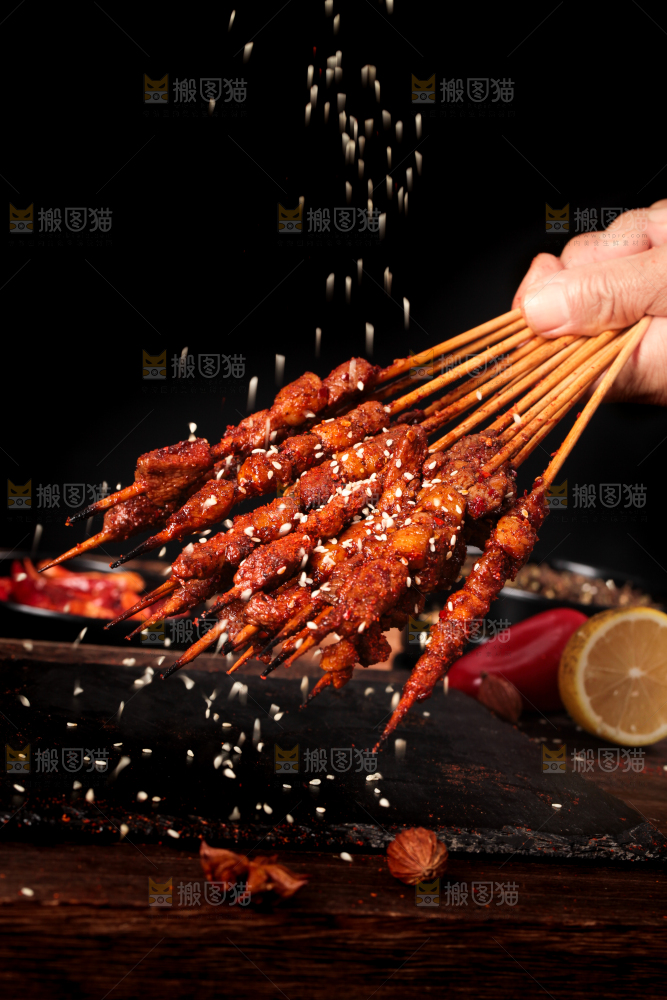 手拿烤串