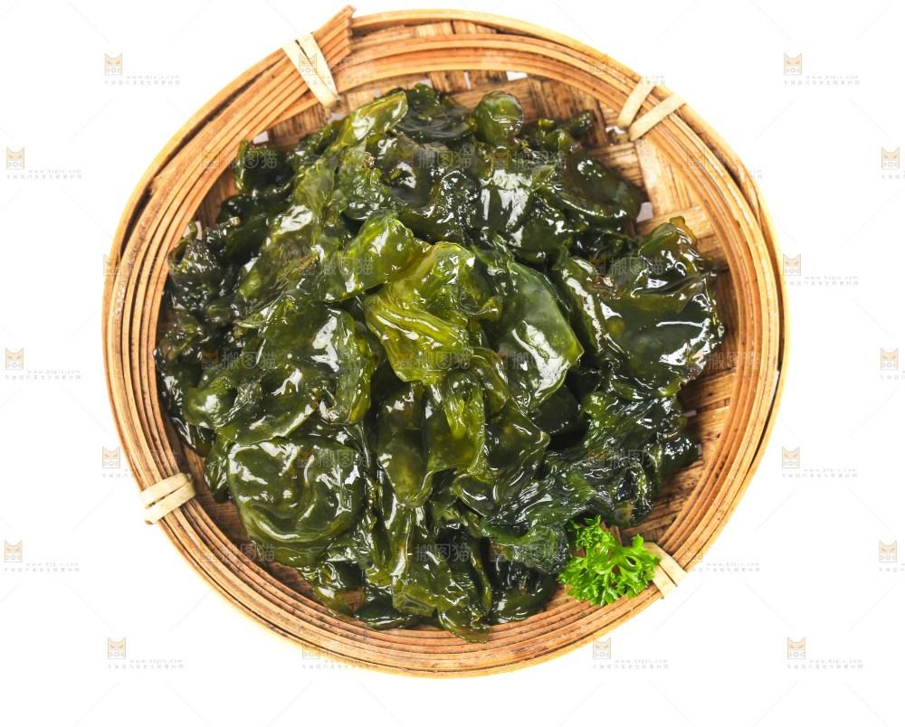 盘子里装着雷公菌