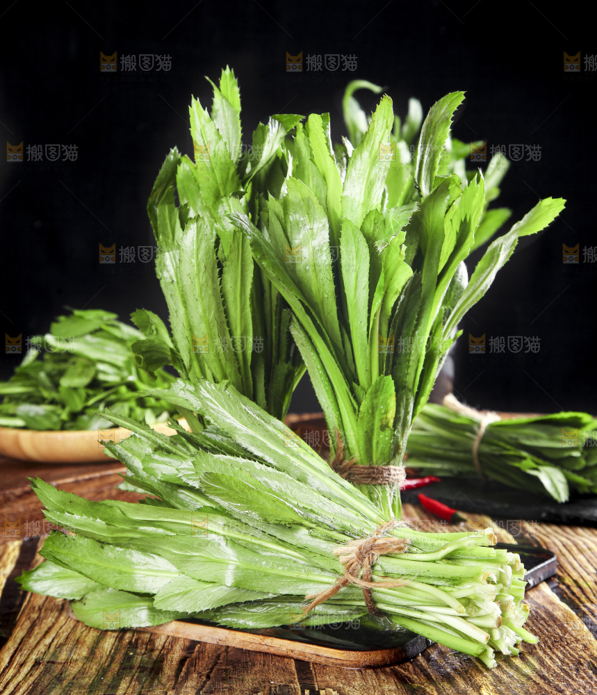 木底上的云南大香菜