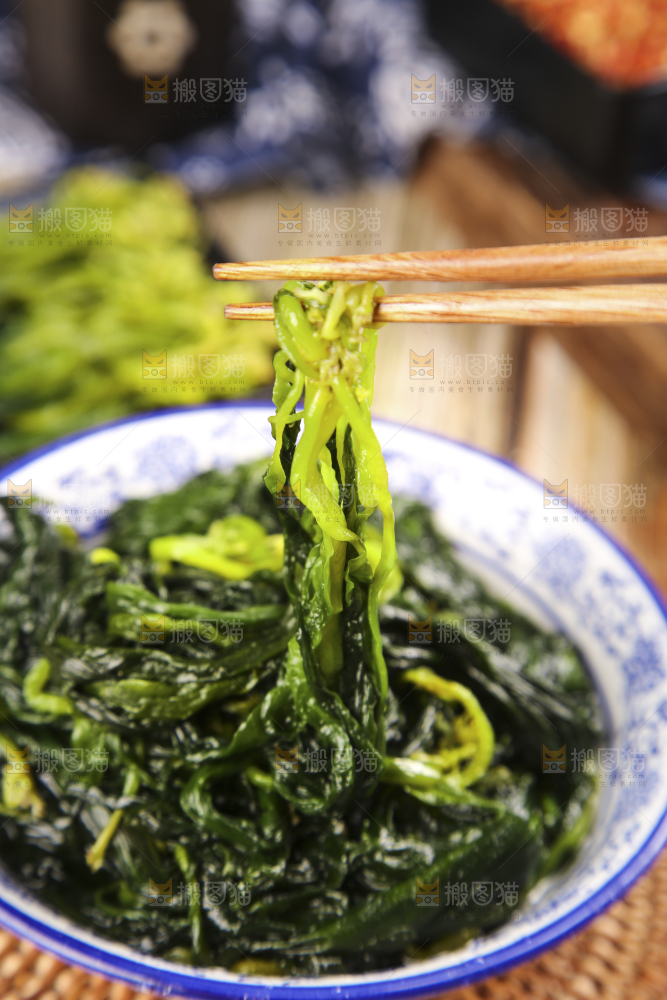 碗里装着闽峡海带苗