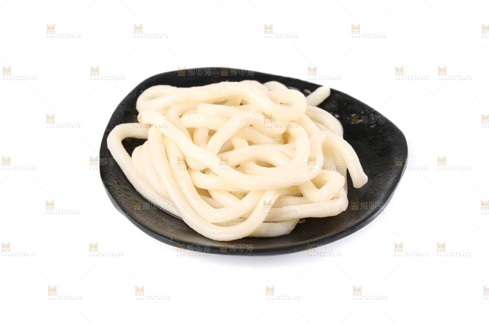 碗里装着乌冬面