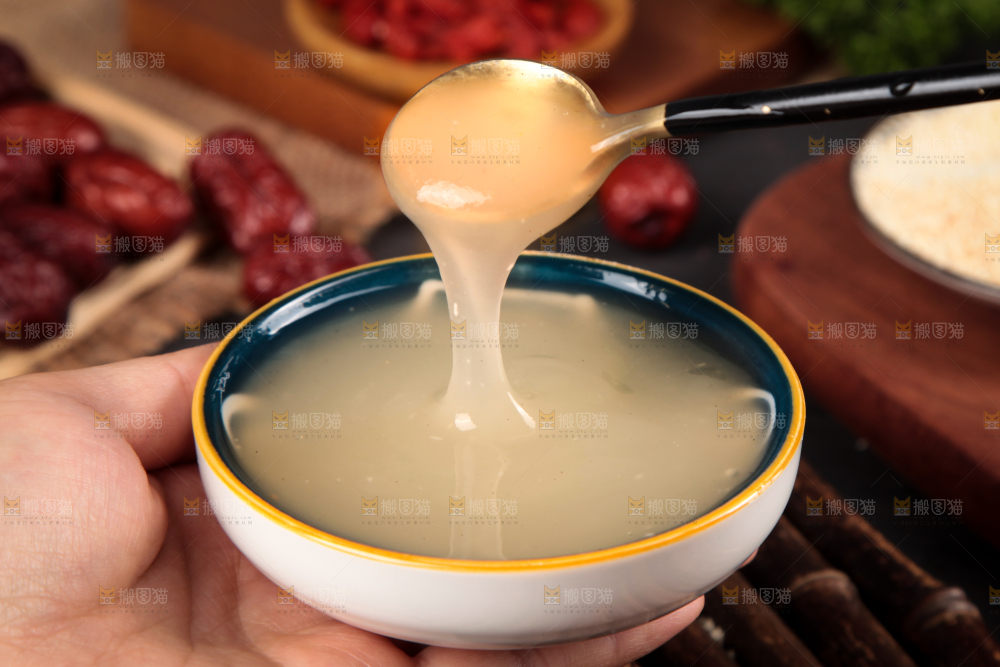 手拿一碗葛根粉