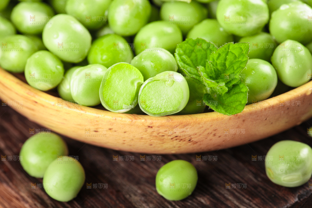 盘子里的农家青豆