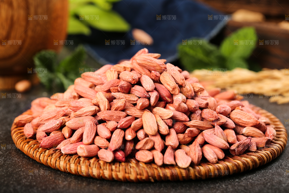 竹底上的山东小瘪子花生米