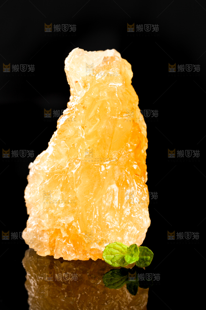 黑底上的黄冰糖