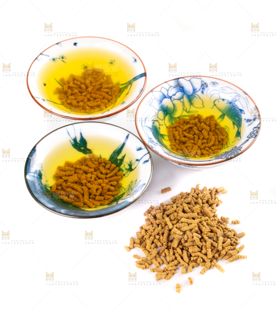 白底上的苦荞茶