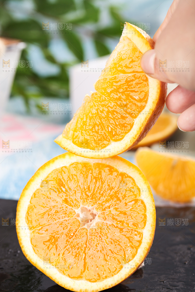 黑石板上的常山胡柚