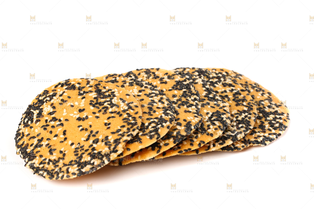白底上的香酥脆煎饼