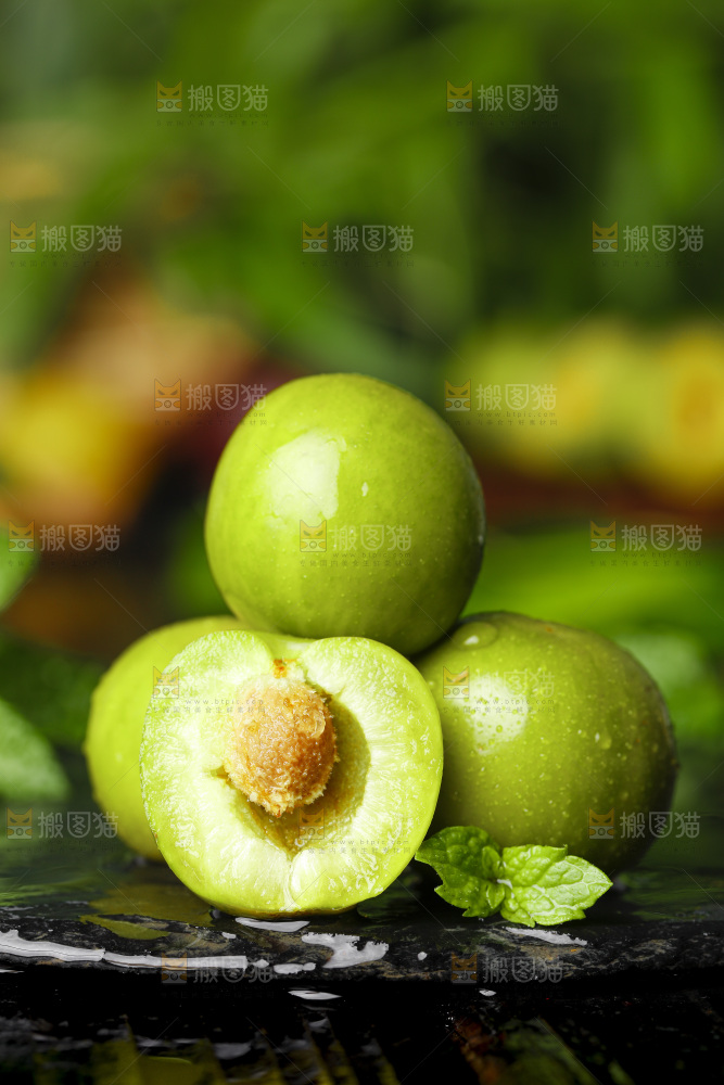 石板上的四川脱骨李子