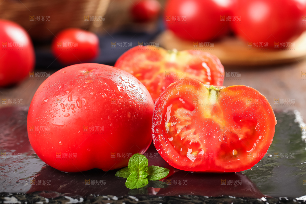 深底上的大番茄