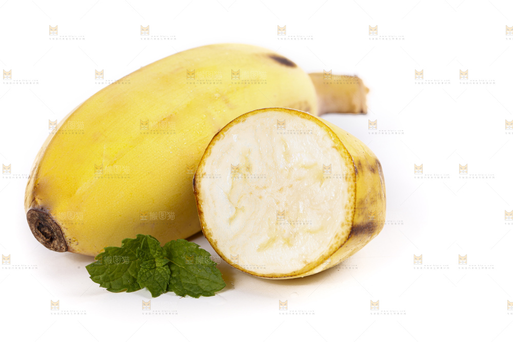 白底上的苹果香蕉