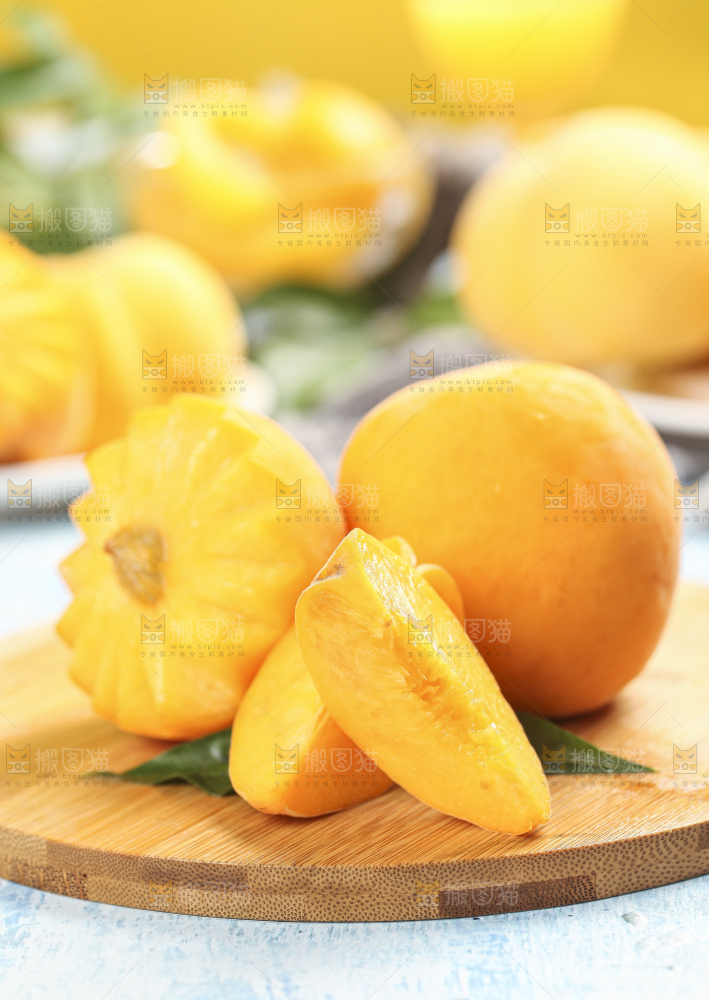 木板上的砀山黄桃