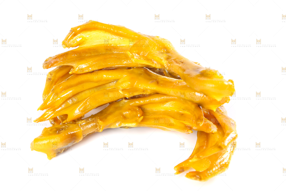 白底上摆放着盐焗鸭掌