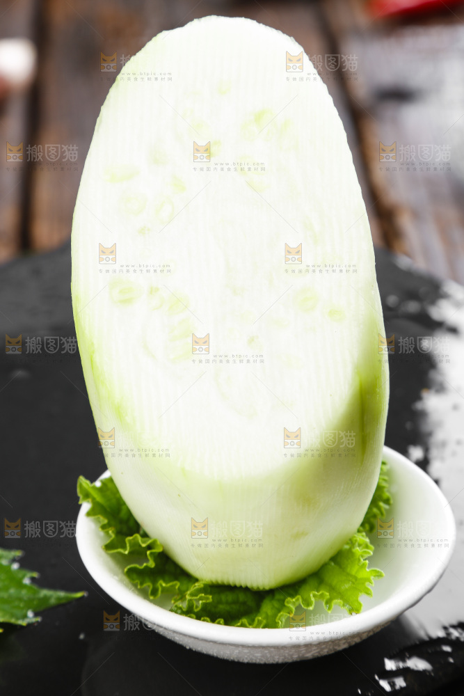 黑底上放着瓠子