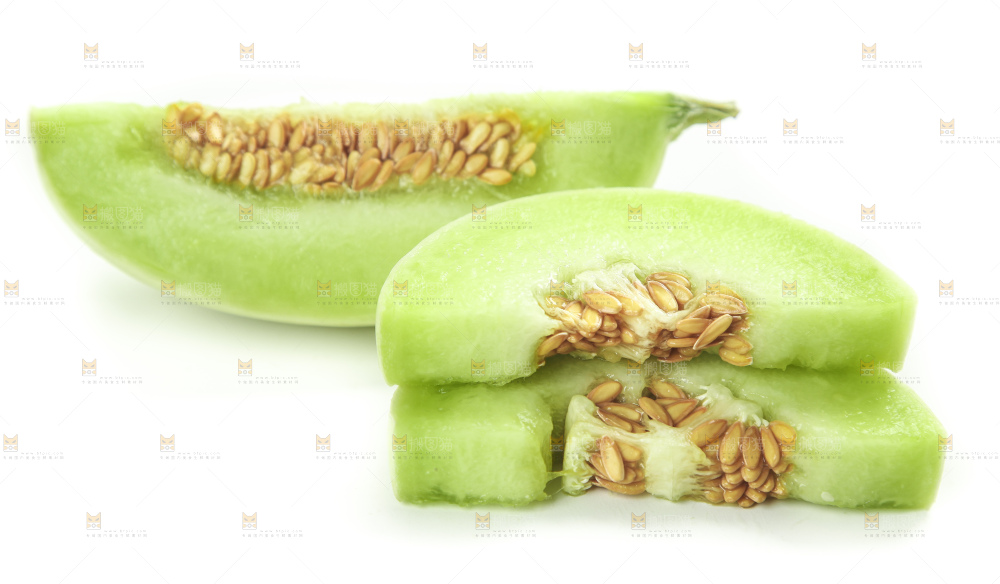 白底上摆放着山东玉菇甜瓜