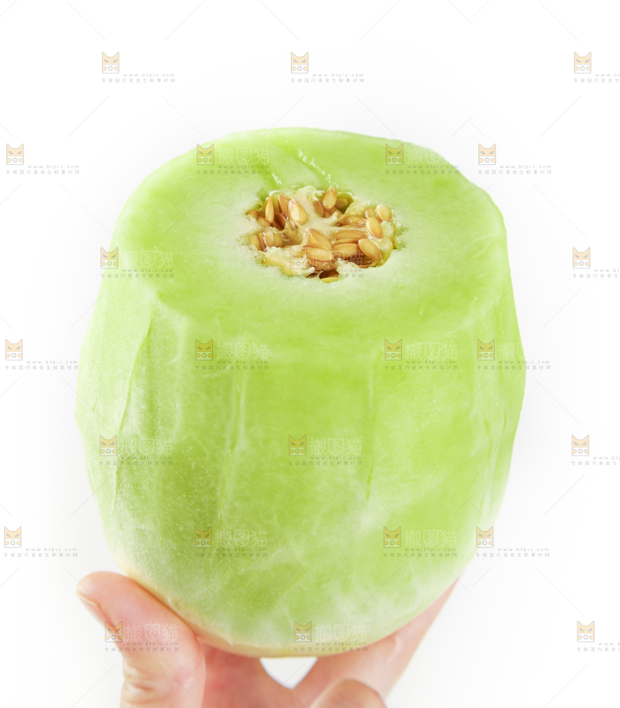 手里拿着玉菇香瓜