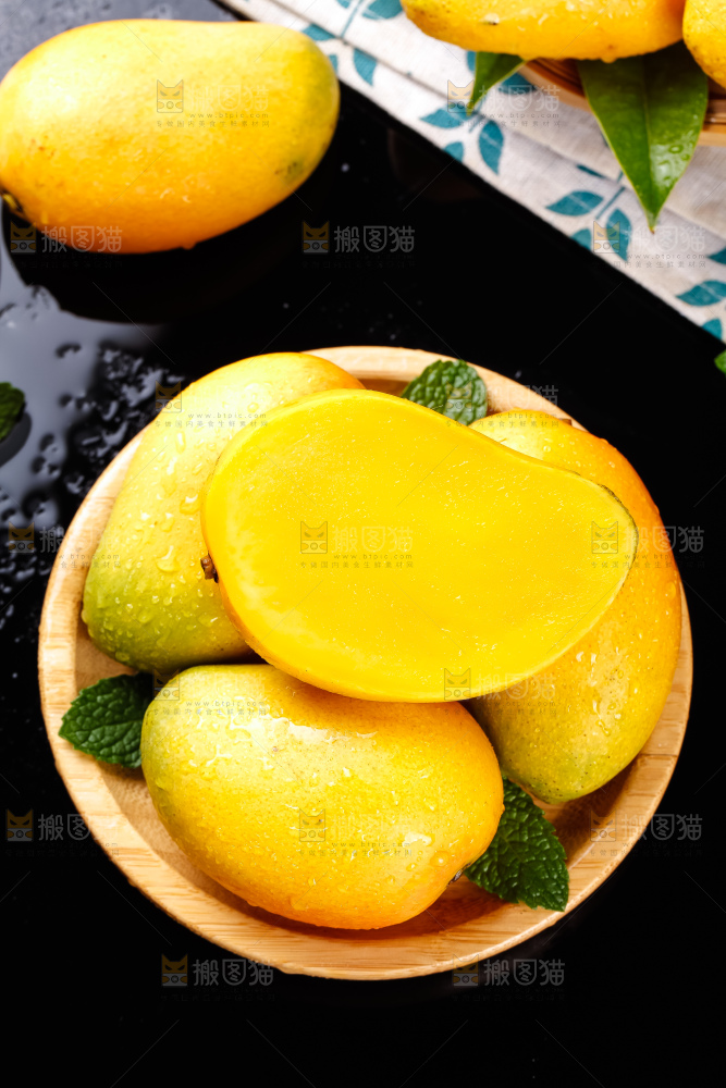 盘子里装着小台芒