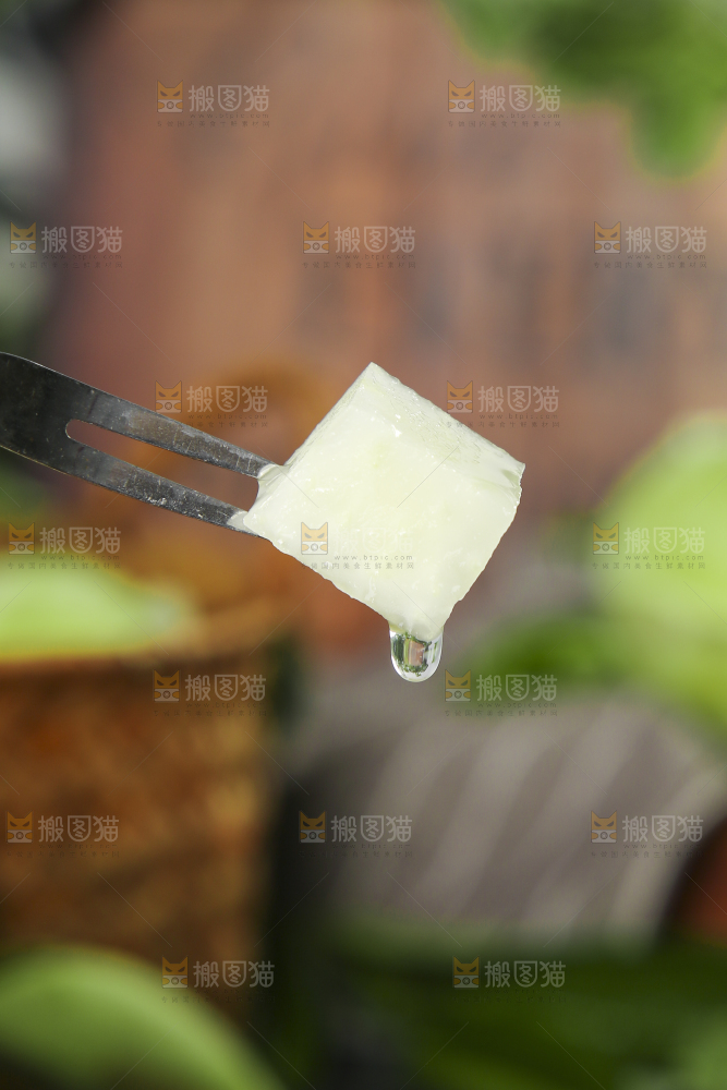 叉子上叉着青苤蓝