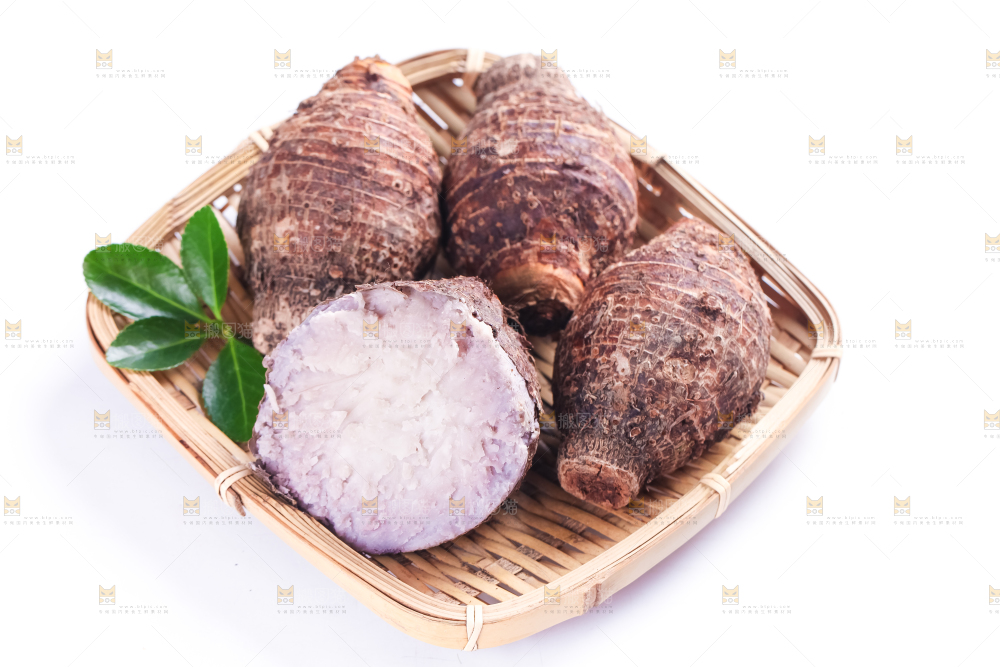 篮子里装着芋头