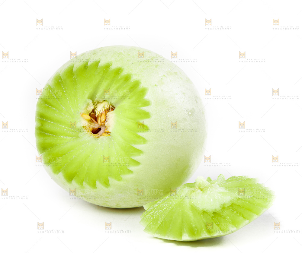 白底上摆放着玉菇蜜瓜