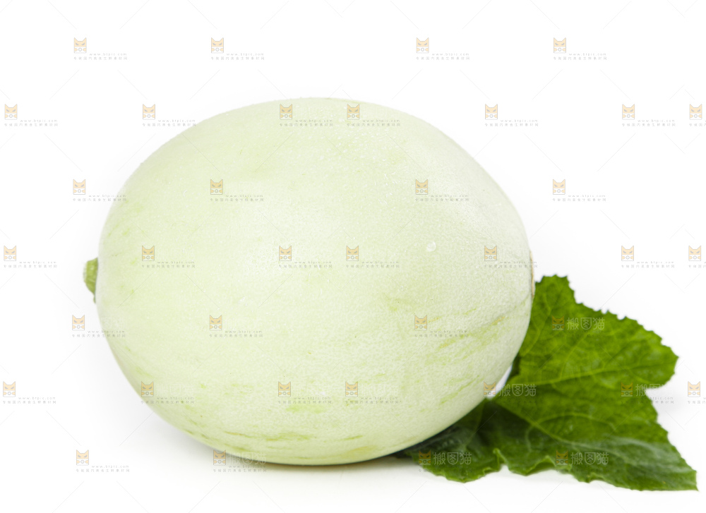白底上摆放着玉菇蜜瓜