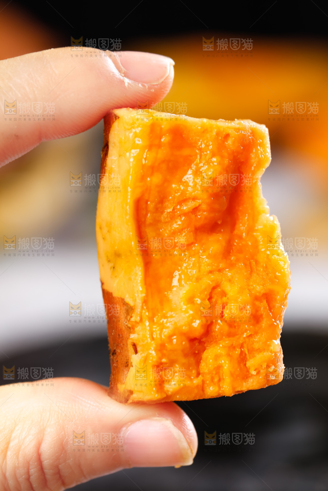 浅底上的红心蜜薯