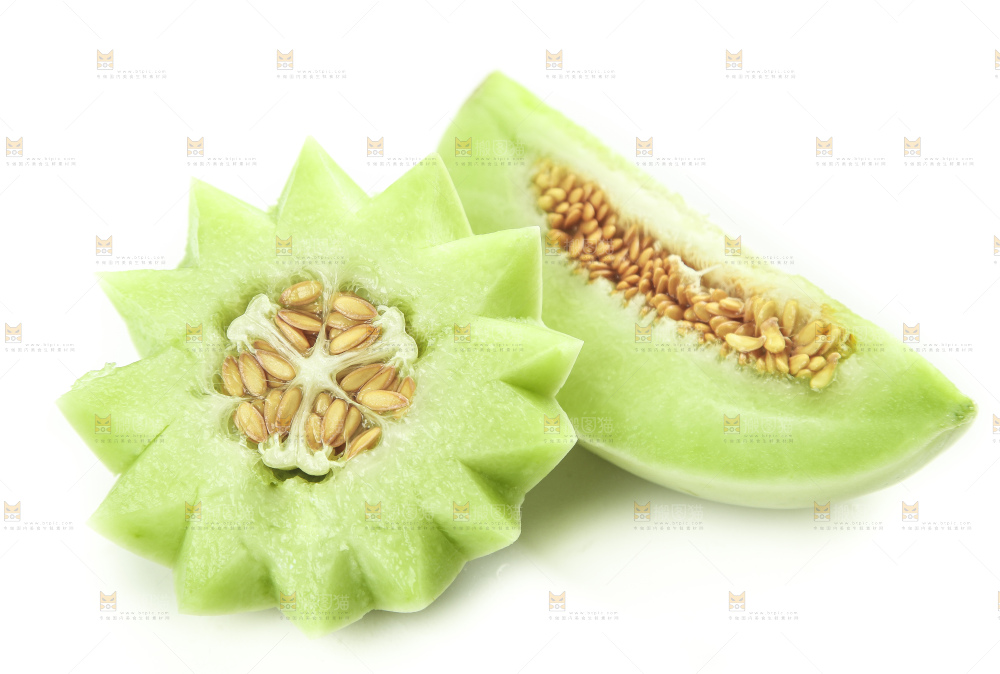 白底上摆放着山东玉菇甜瓜