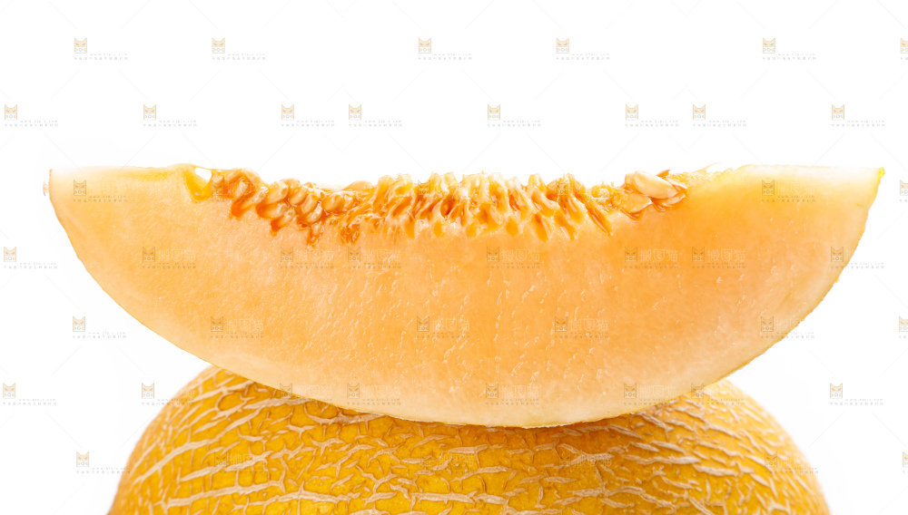 白底上摆放着黄皮蜜瓜
