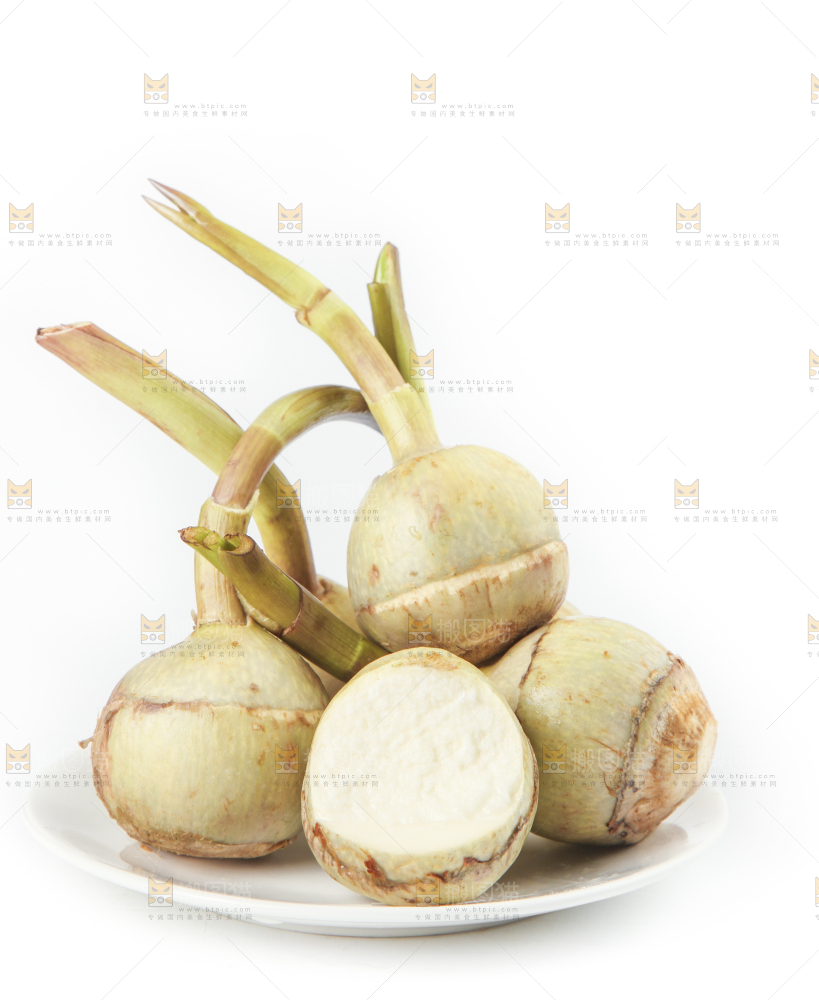 盘子里放着慈菇