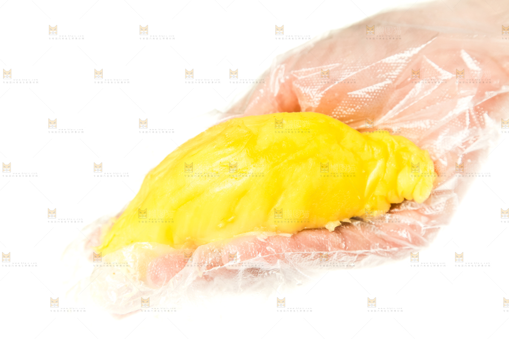 手里拿着榴莲