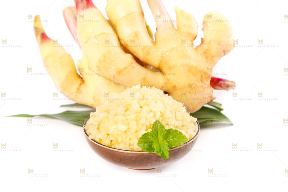 白底上的红芽姜