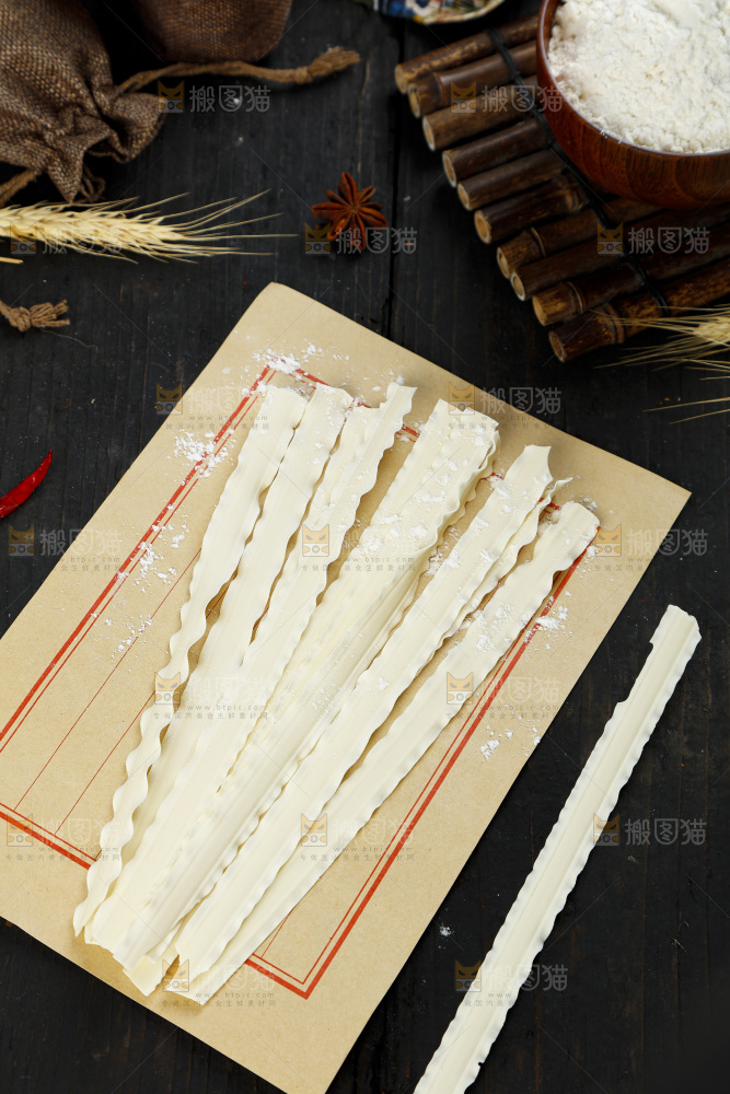 木板上的宽面