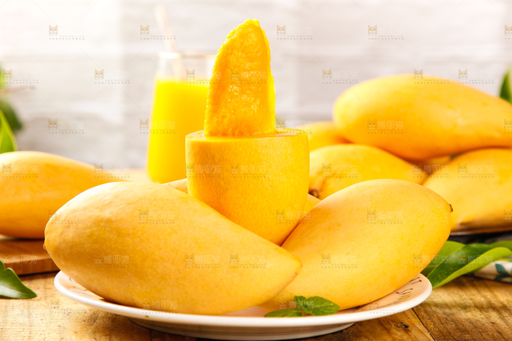 盘子里装着新鲜鹰嘴芒