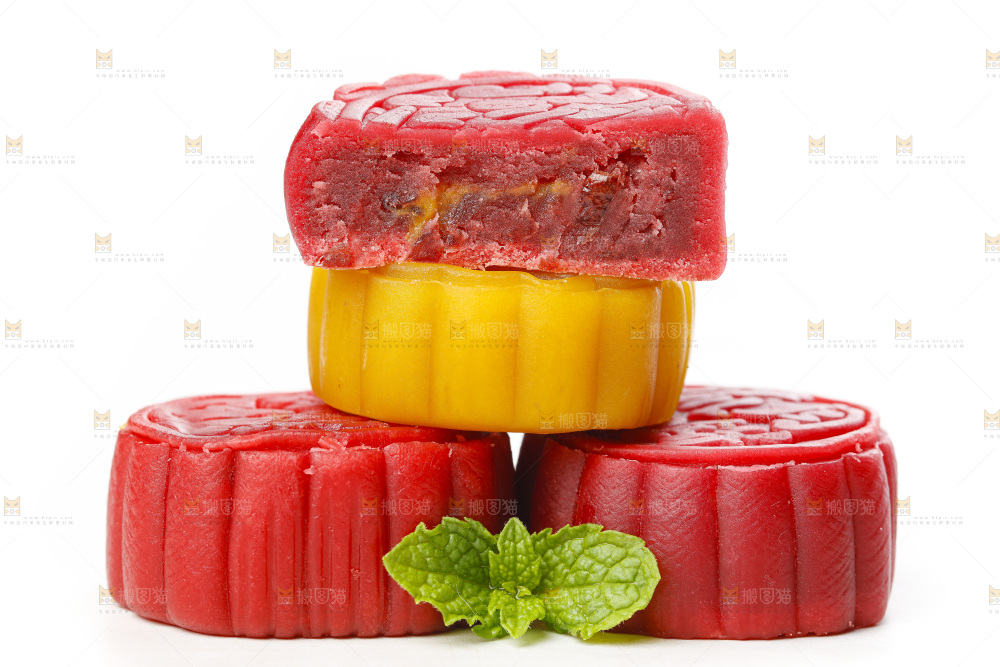 白底上的流心月饼