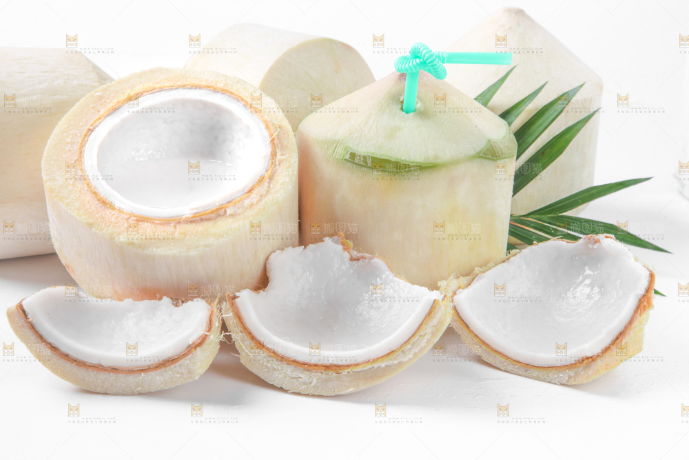 白底上的香水椰青