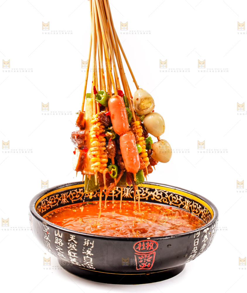 白底上的钵钵鸡
