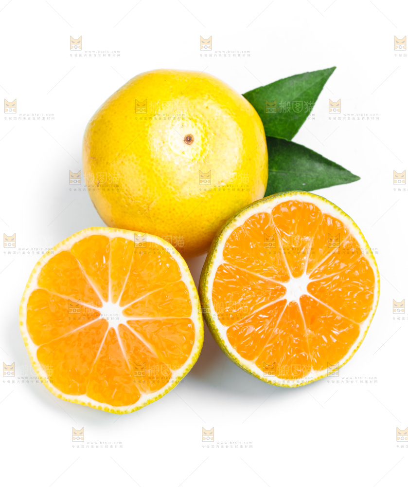 白底上放着云南蜜桔