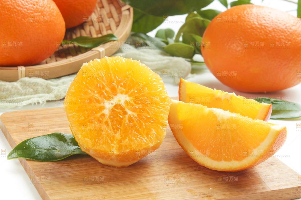 木板上的长虹脐橙