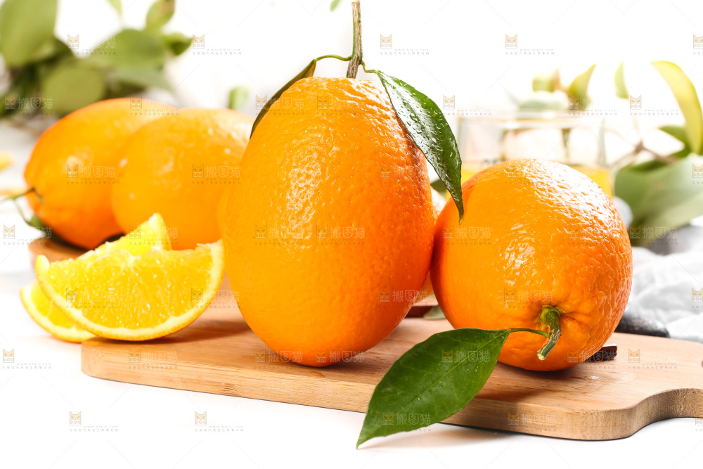 木板上的长虹脐橙