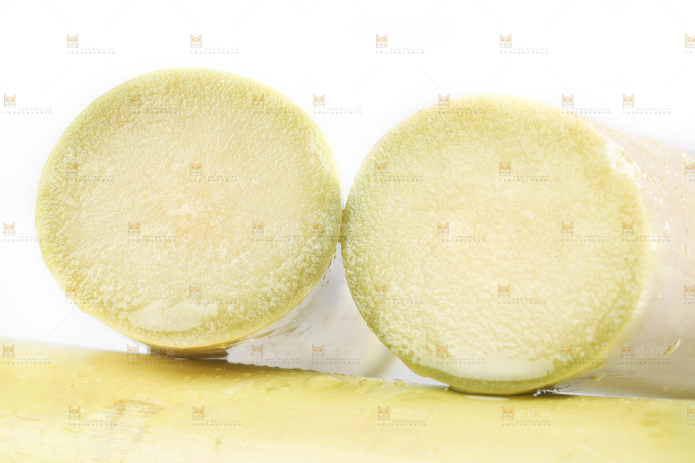 白底上摆放着木格白玉甘蔗