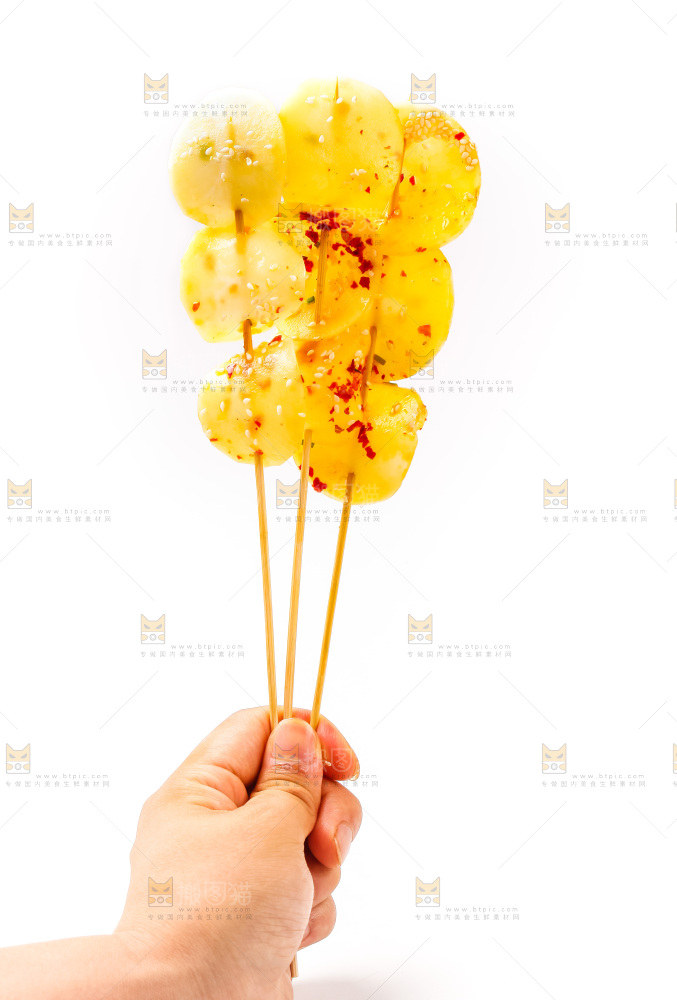 手拿钵钵鸡食材