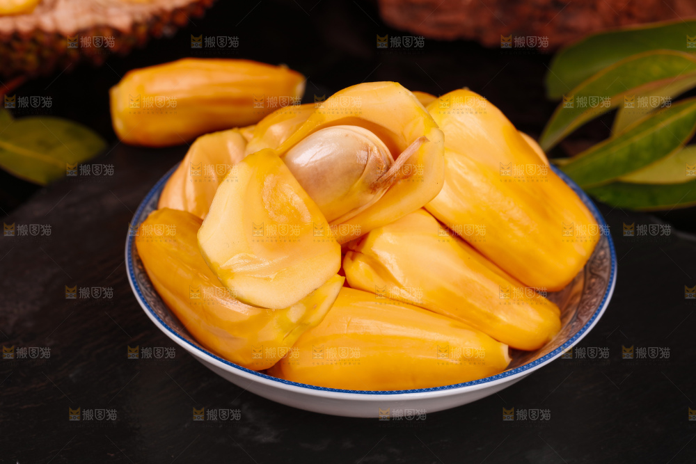 深底上的菠萝蜜