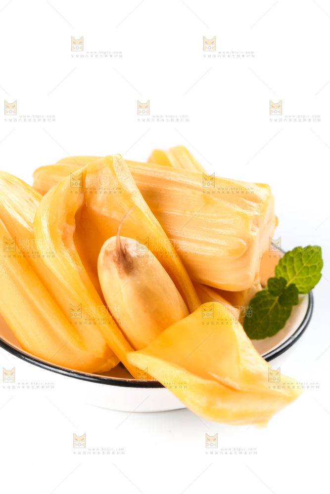 碟子里装着越南菠萝蜜