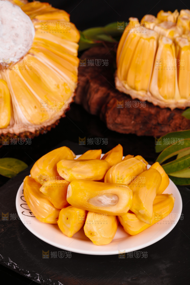 深底上的菠萝蜜