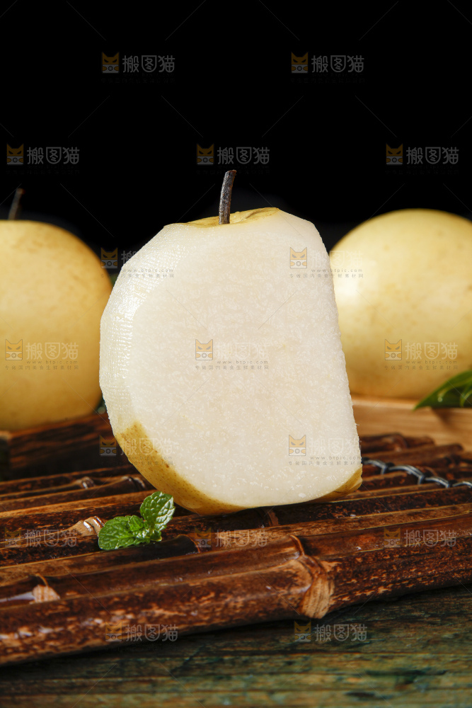 竹底上的河北皇冠梨