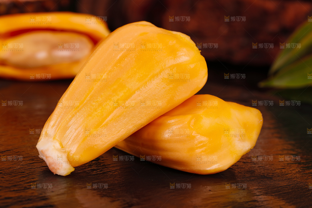 深底上的菠萝蜜