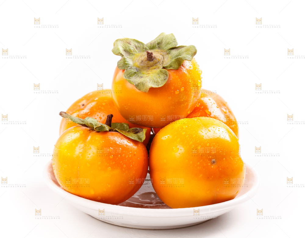 盘子里装着大柿子