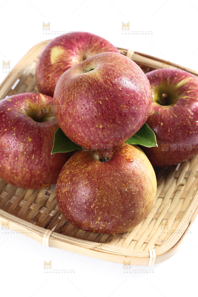 白底上放着大凉山丑苹果